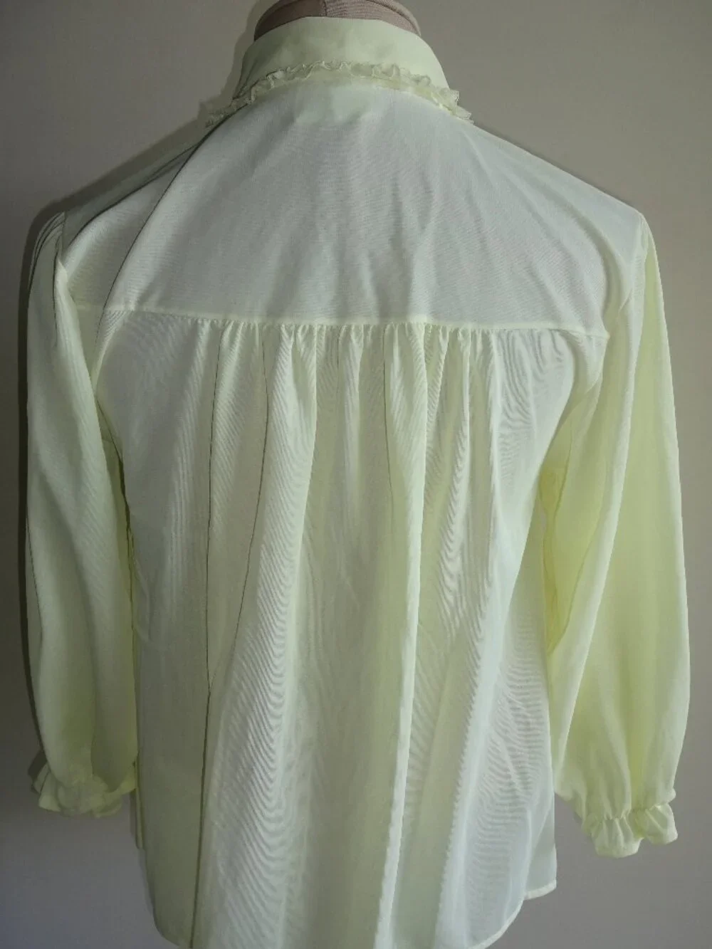 Vintage 1960s Yellow Philmaid PML Inc Bed Jacket 32 34 XS S Nylon Floral Lace